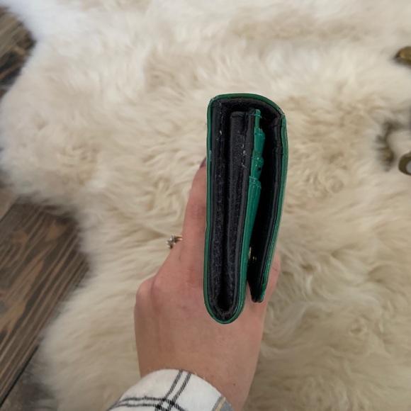 Tory Burch Teal Patent Leather Envelope Wallet - Picture 5 of 8